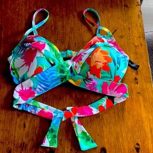 Sexy Bikini top be LaBlanca - size 14.